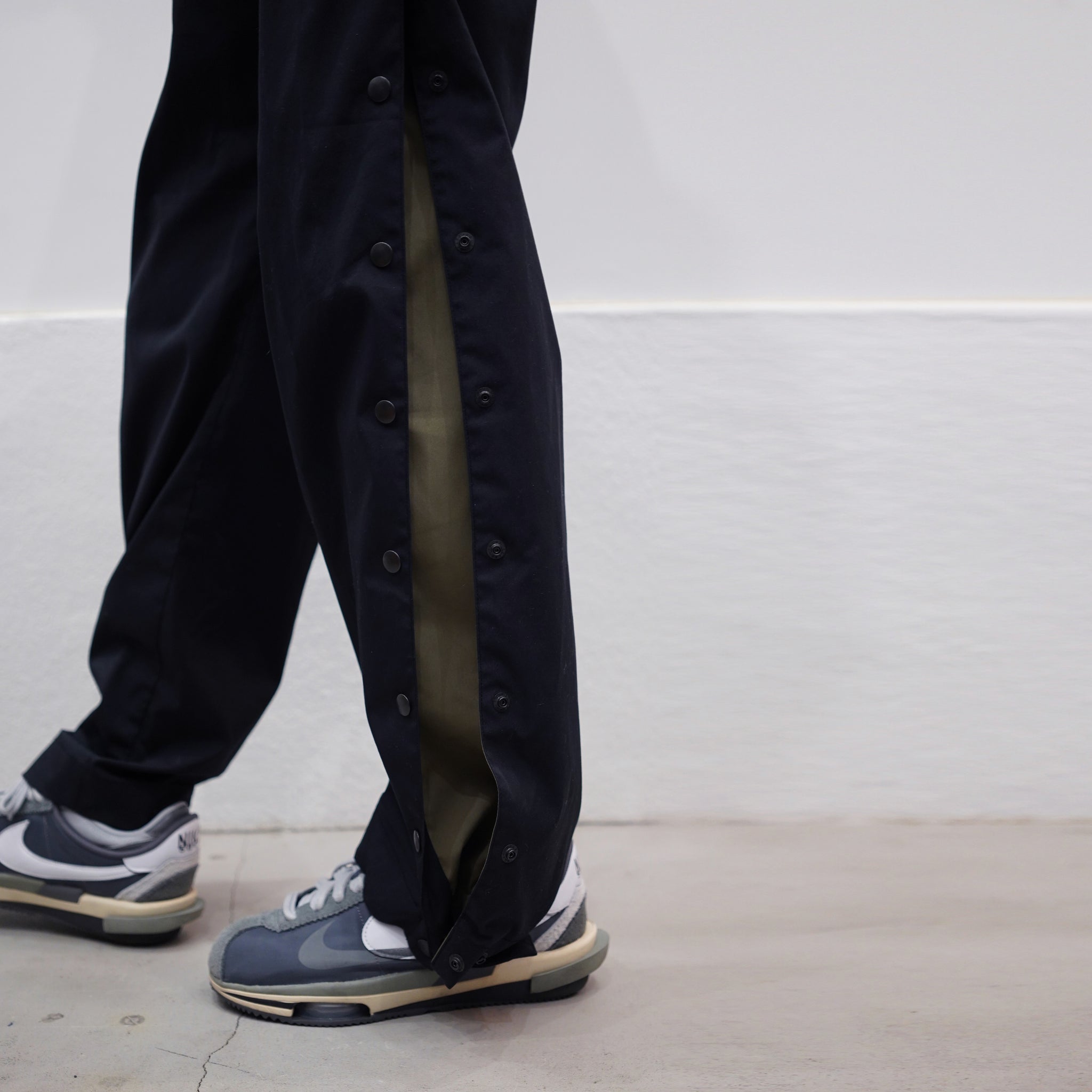 SIDE STRIPE PANTS – latency.jp