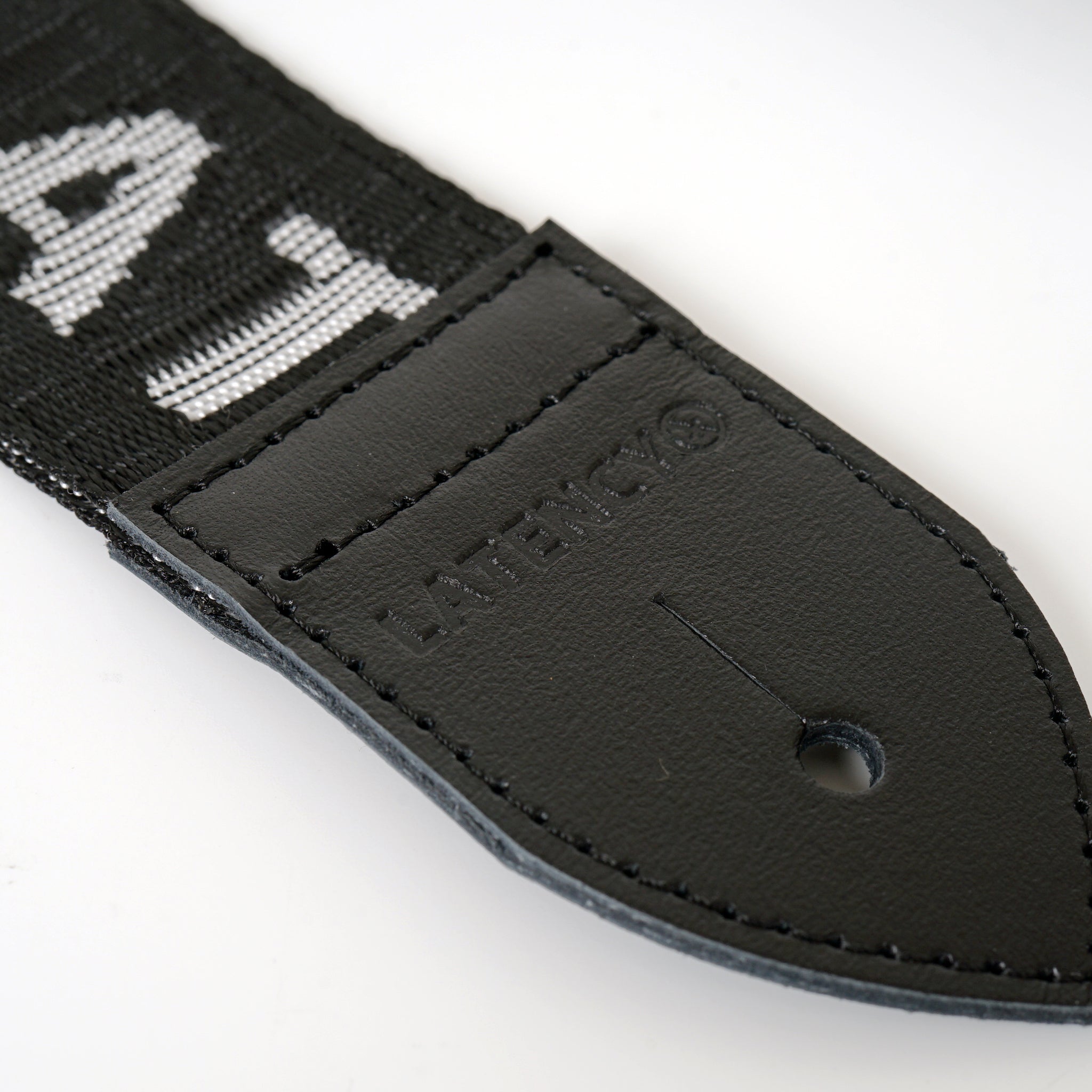 GUITAR STRAP BLK/WHT – latency.jp